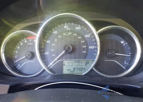 2014 Toyota Corolla Le z USA, uszkodzony, nr VIN 5YFBURHE4EP129972